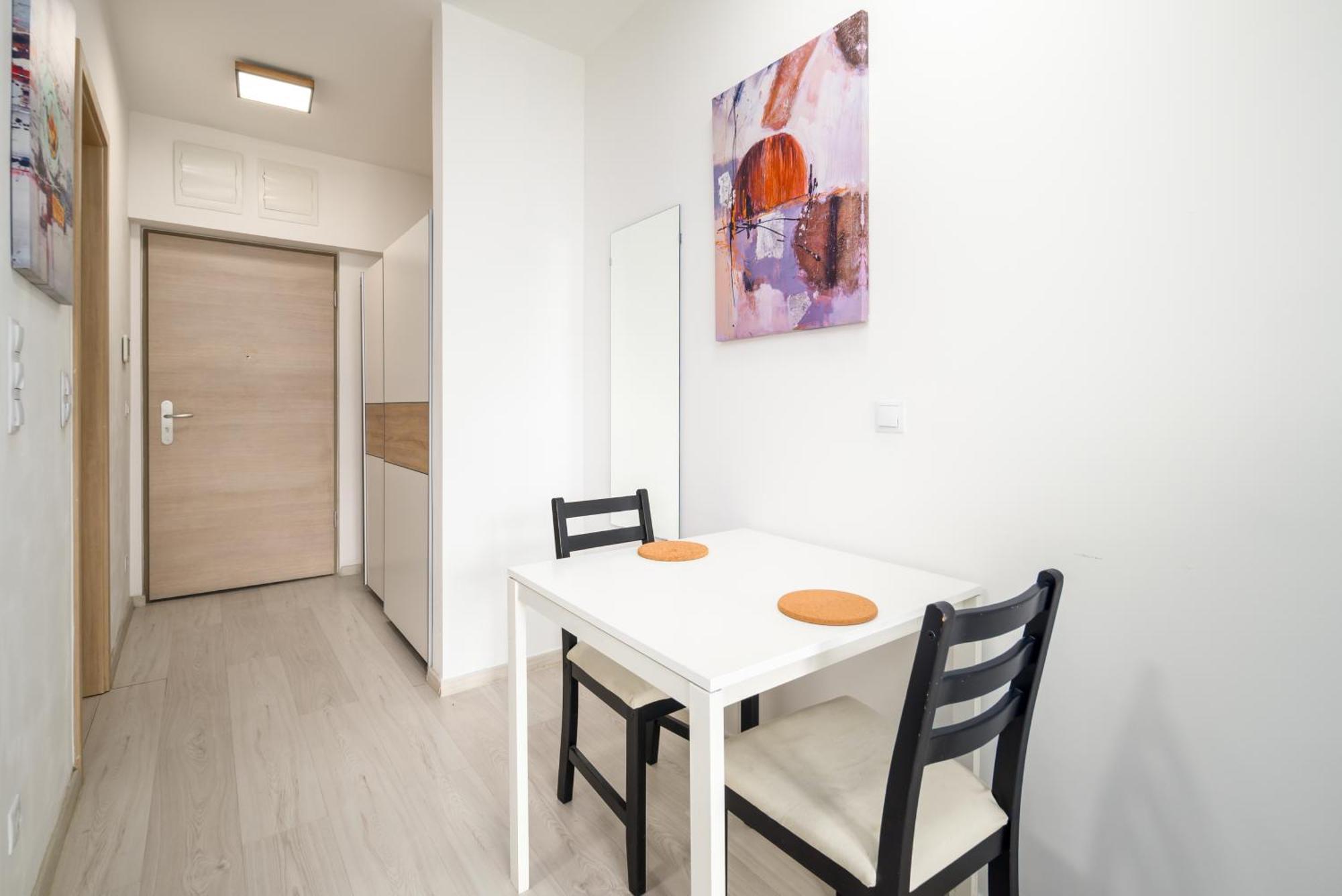 Atrium Residence Deluxe Suite-Free Parking Garage Same Building 布达佩斯 外观 照片