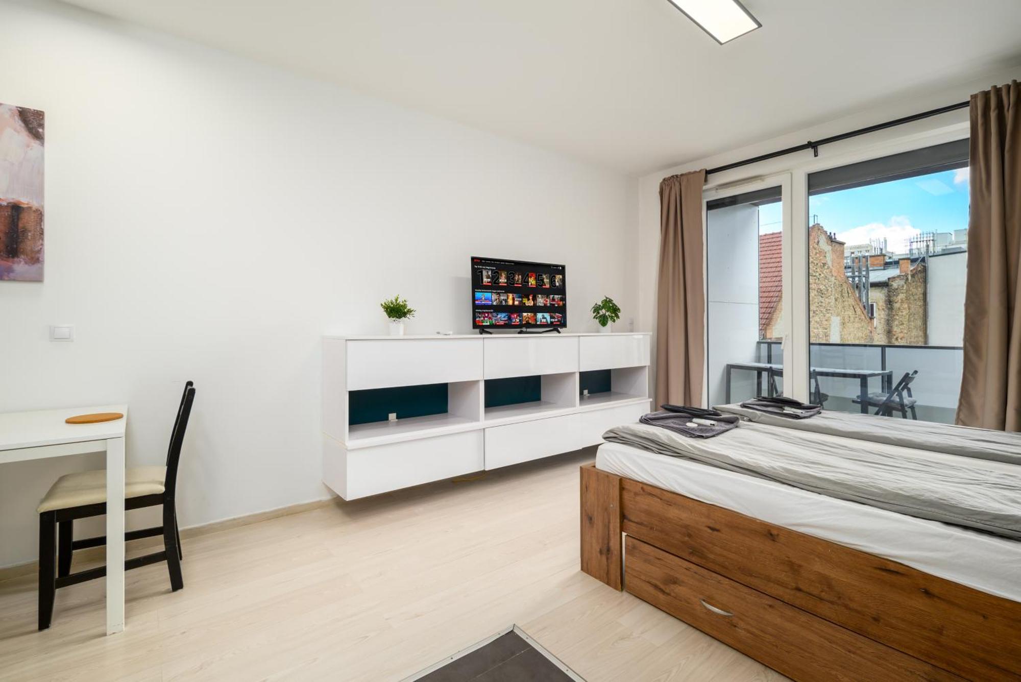 Atrium Residence Deluxe Suite-Free Parking Garage Same Building 布达佩斯 外观 照片